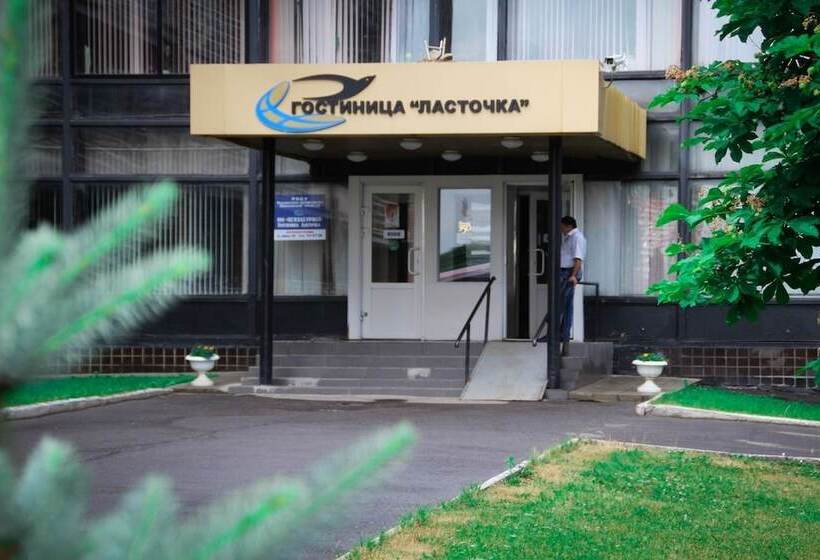호텔 Lastochka