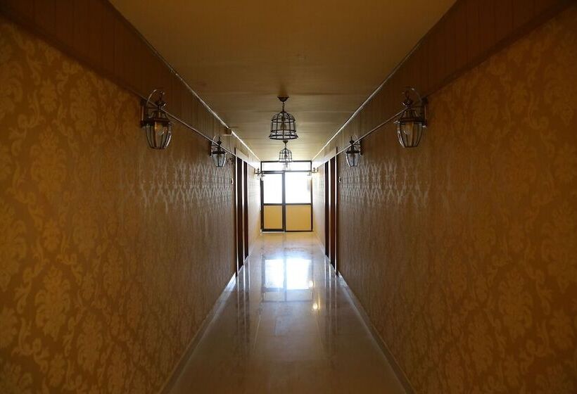 فندق Santoshi Novatel