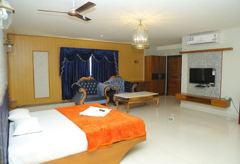 فندق Santoshi Novatel