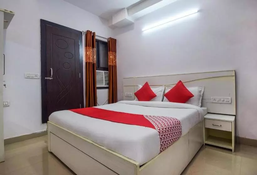 Oyo 23296 Hotel Quality Time