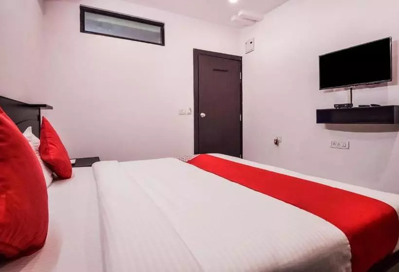 Oyo 23296 Hotel Quality Time