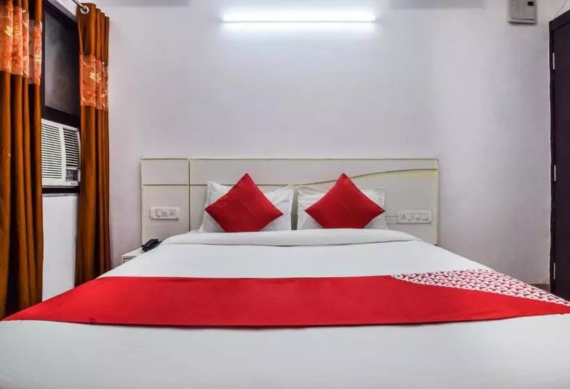 Oyo 23296 Hotel Quality Time