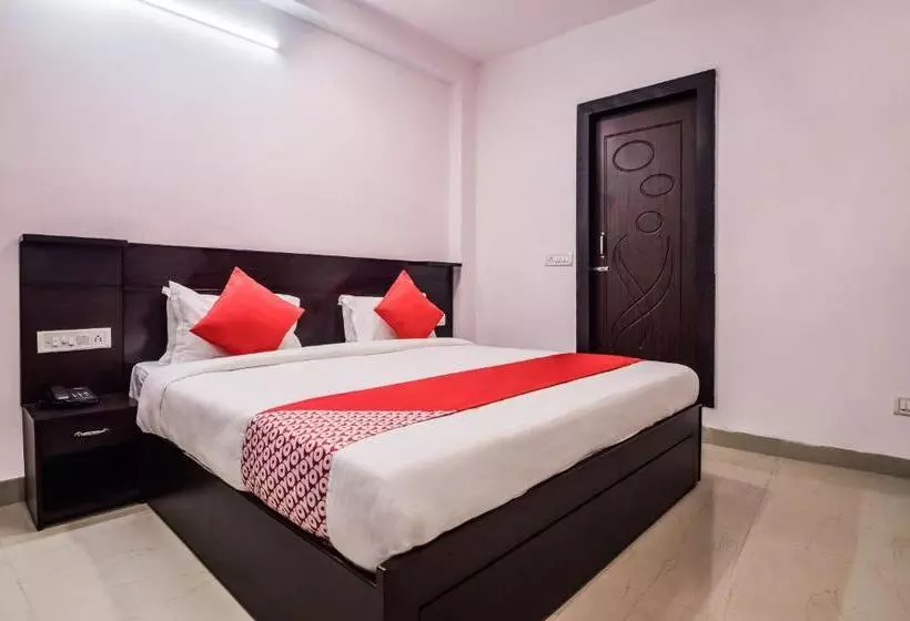 Oyo 23296 Hotel Quality Time
