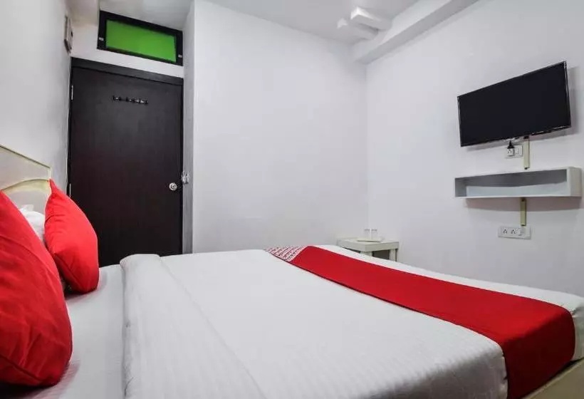 Oyo 23296 Hotel Quality Time