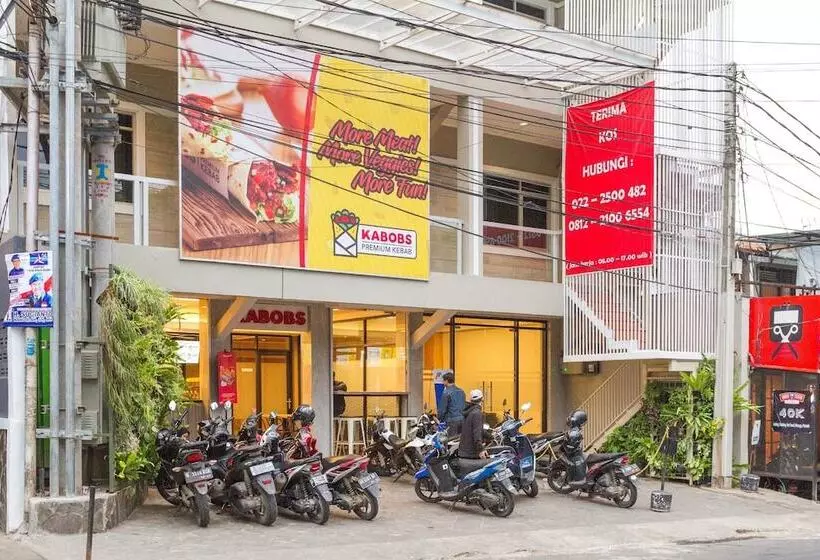 Pension Reddoorz Plus @ Dipatiukur