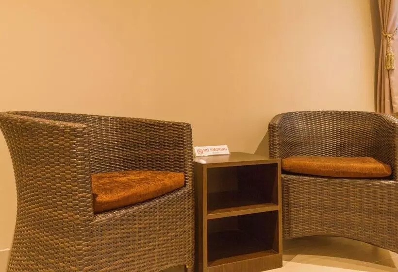 Pension Reddoorz Plus @ Dipatiukur