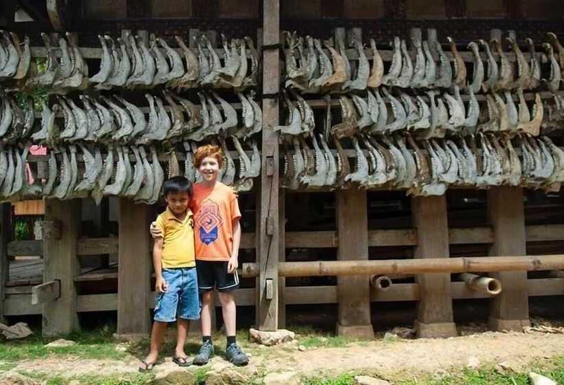 تختخواب و صبحانه Mama Tia Family Homestay