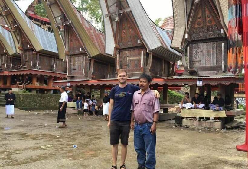 تختخواب و صبحانه Mama Tia Family Homestay