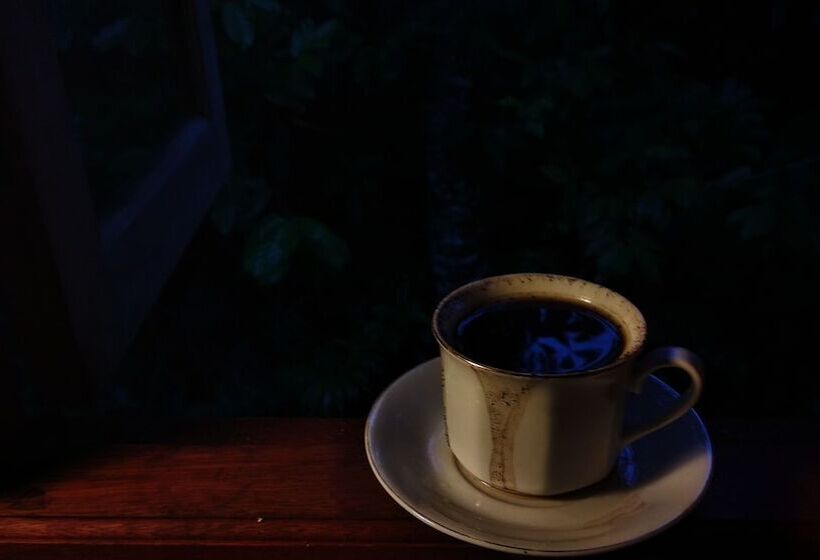 تختخواب و صبحانه Mama Tia Family Homestay