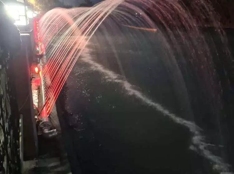 Hotelli Comfort Inn Coral River Resort