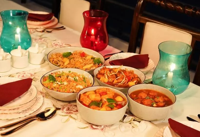 Hotelli Comfort Inn Coral River Resort