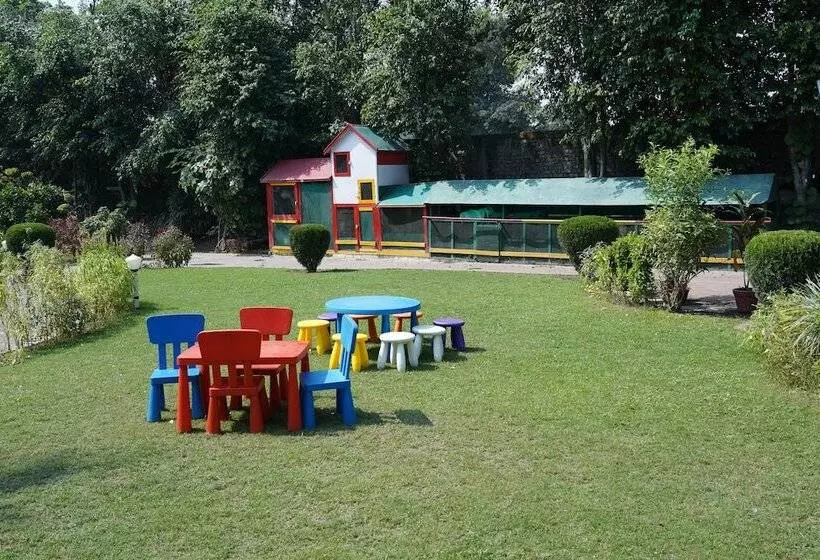 Hotelli Comfort Inn Coral River Resort