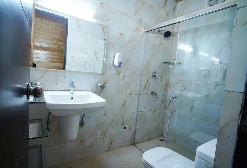 Hotelli Comfort Inn Coral River Resort