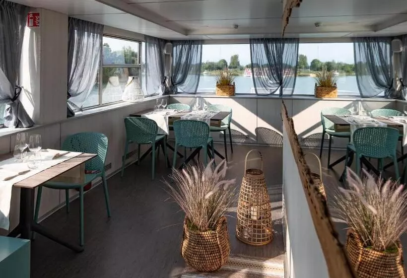 هتل Marina Azzurra Resort