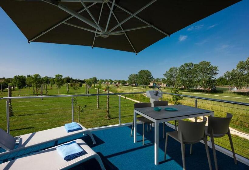 בית מלון כפרי Marina Azzurra Resort