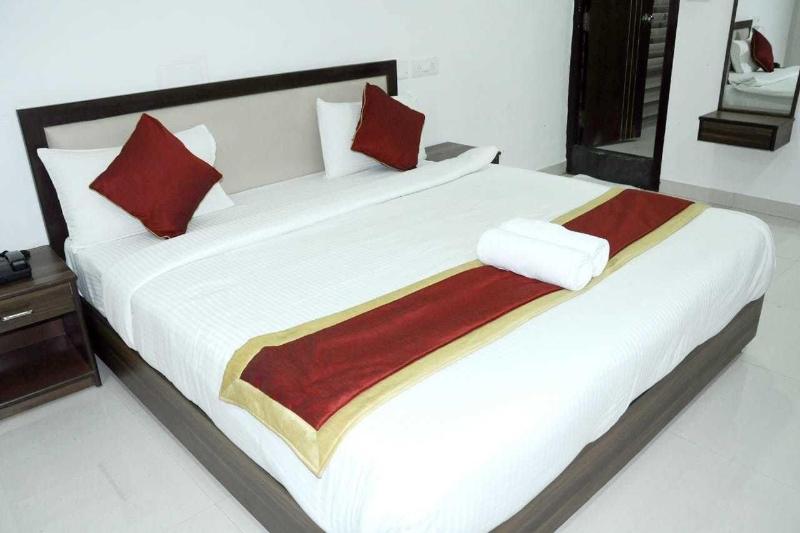 فندق Orange Suites