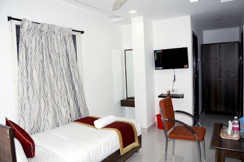 فندق Orange Suites