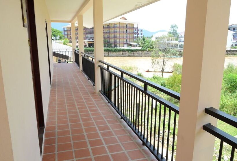 فندق Saksiri Riverside Boutique