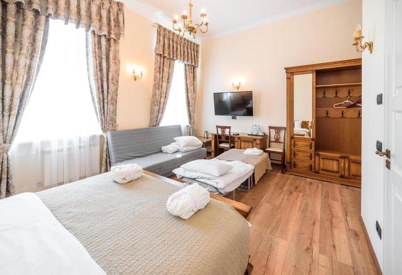 בית מלון כפרי Tchaikovsky House