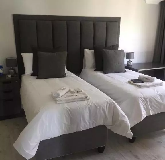 پانسیون Kosmos Lodge