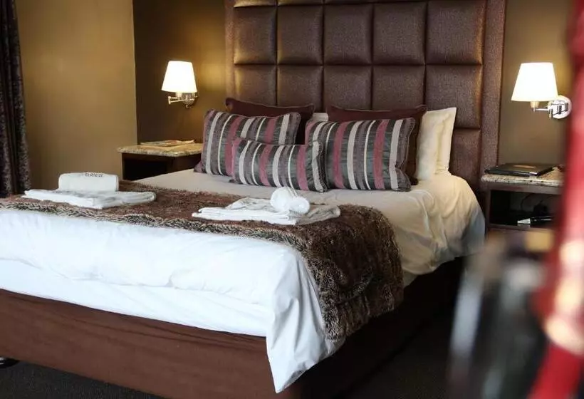 پانسیون Kosmos Lodge