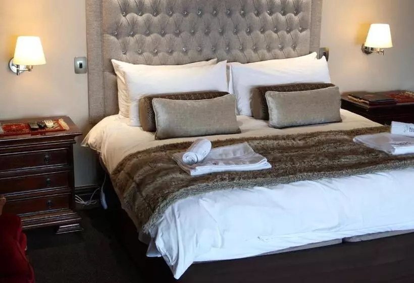 پانسیون Kosmos Lodge