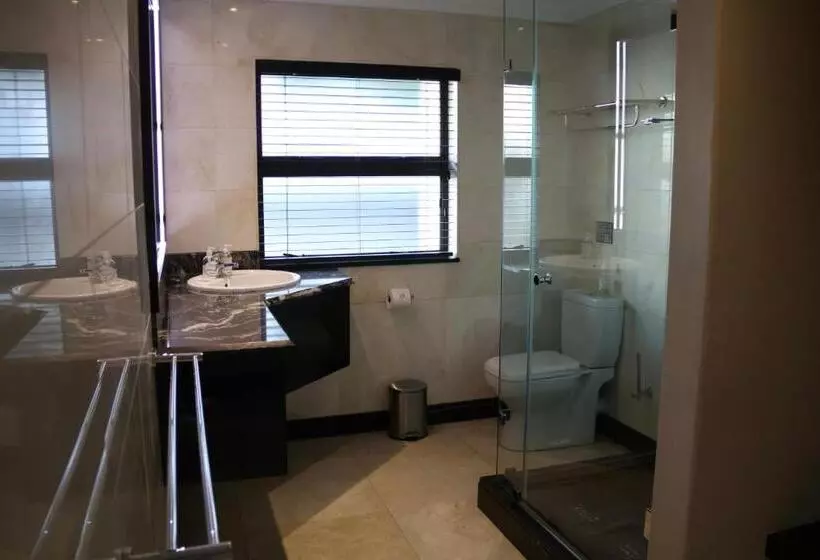 پانسیون Kosmos Lodge