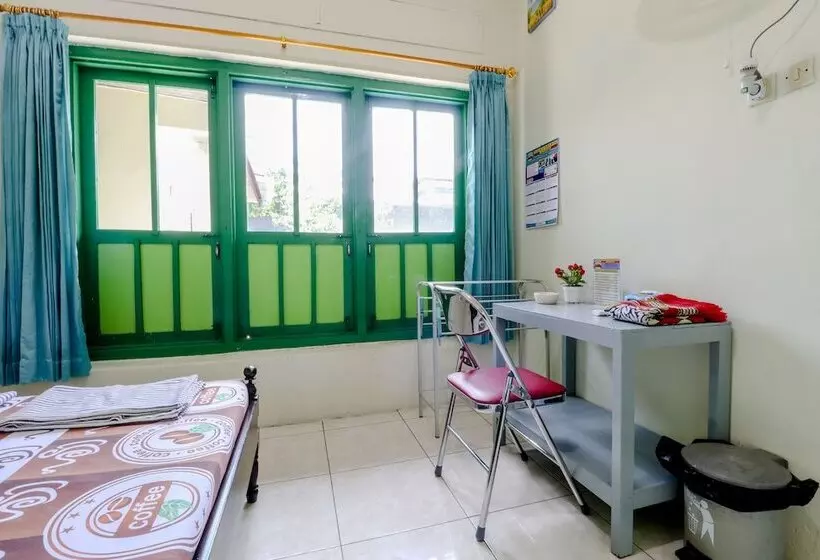 ユースホステル Bahagia Sederhana Homestay