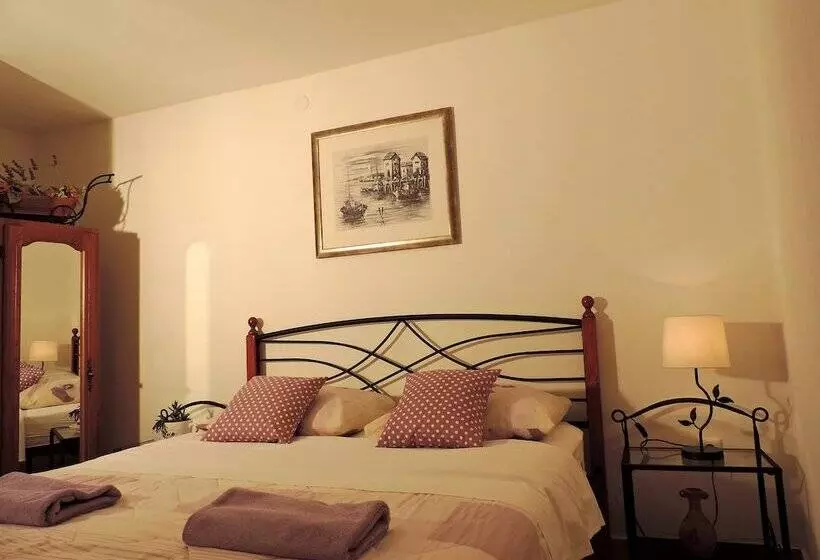 Apartments Lana