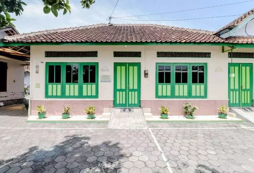 Retkeilymaja Bahagia Sederhana Homestay
