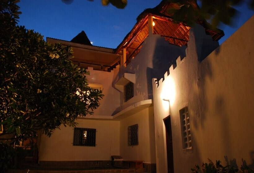 تختخواب و صبحانه Pashmina House