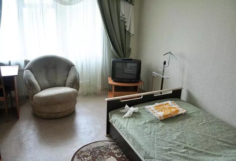 هتل Gostinitsa Turist