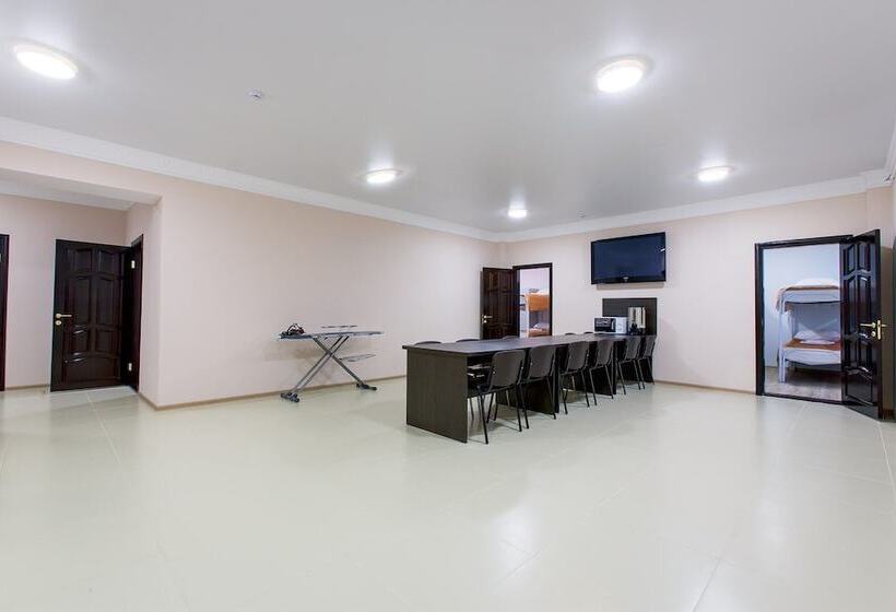 בית מלון כפרי Korona