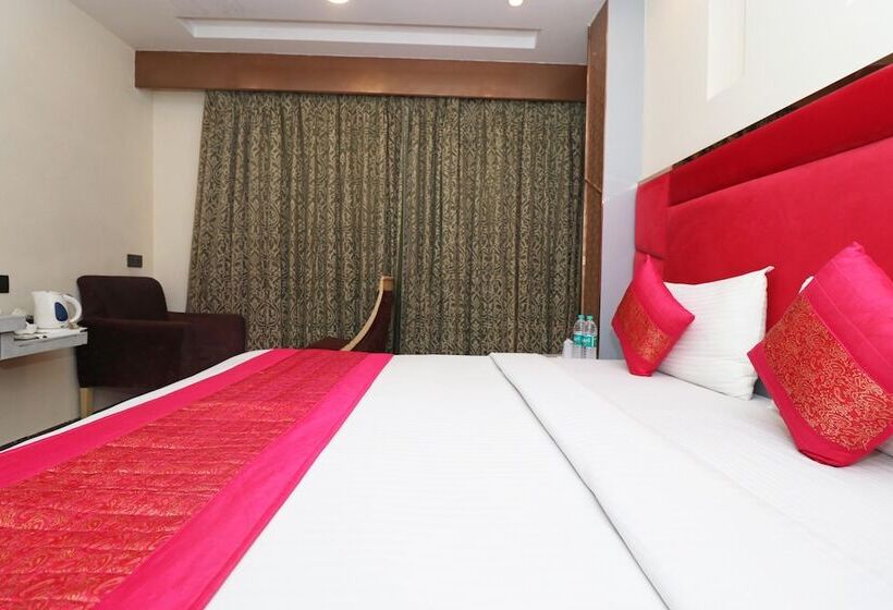 酒店 Krishna Plaza  New Delhi    By M S Hospitality