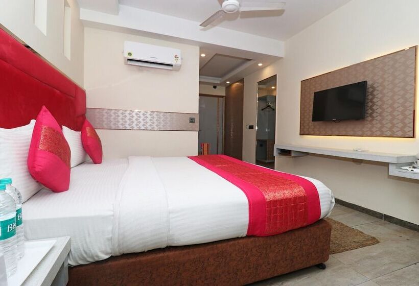 酒店 Krishna Plaza  New Delhi    By M S Hospitality