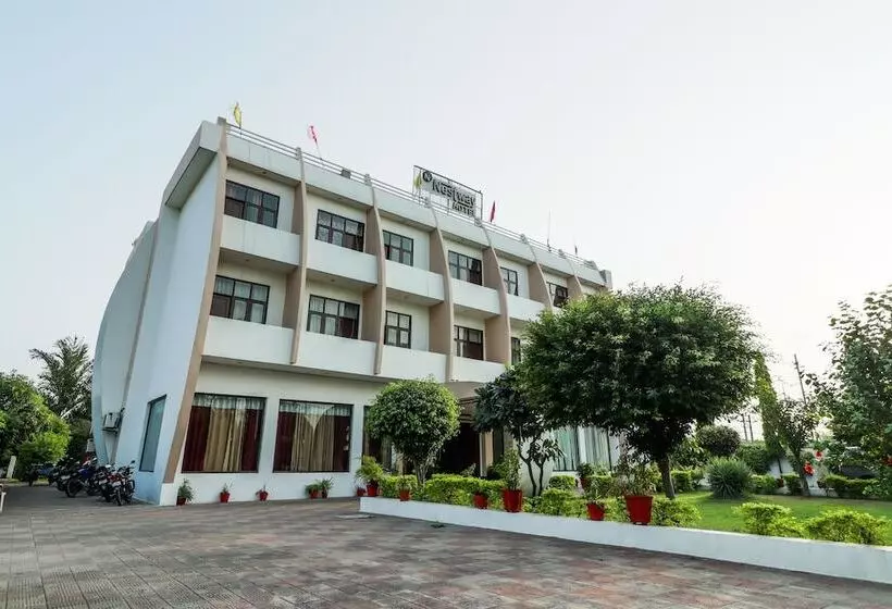 Hotelli Nestway By Oyo Rooms