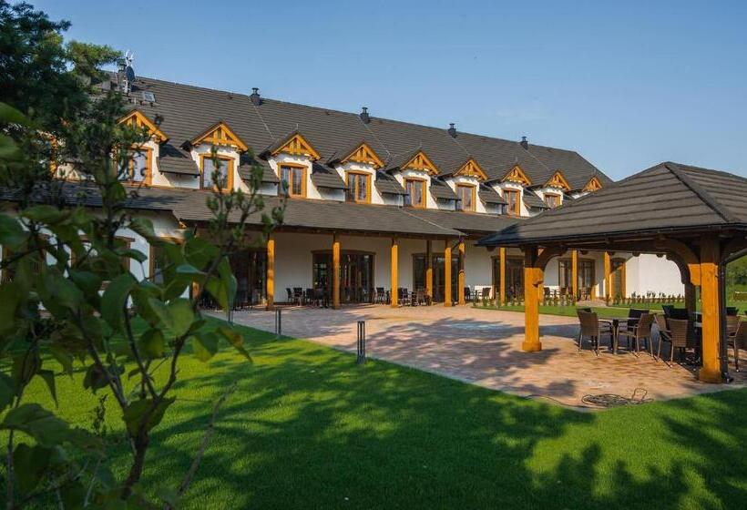 בית מלון כפרי Nowa Holandia