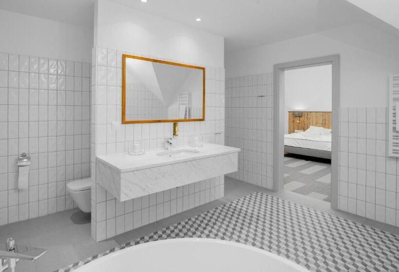 בית מלון כפרי Nowa Holandia