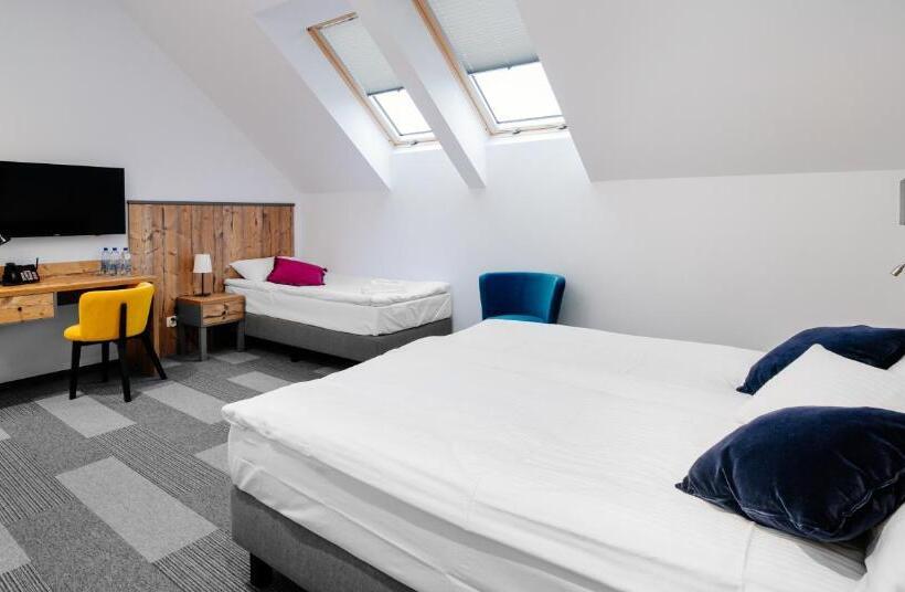 בית מלון כפרי Nowa Holandia