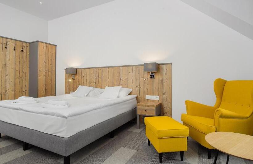 בית מלון כפרי Nowa Holandia