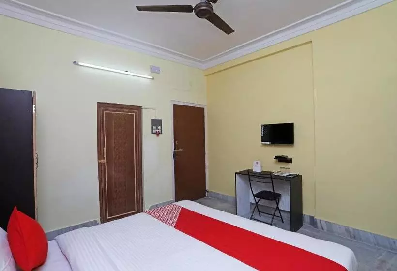 ホテル Oyo 24928 Pi Guest House