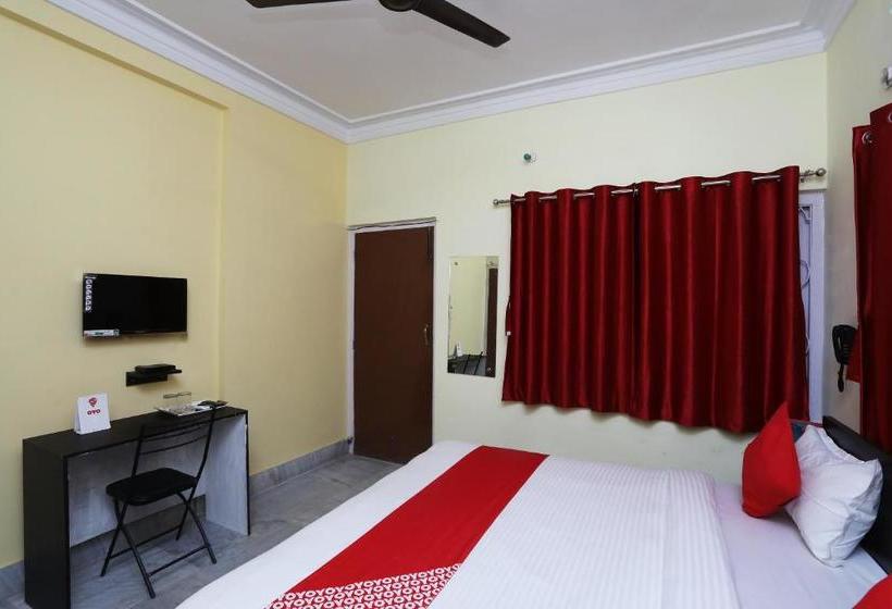 هتل Oyo 24928 Pi Guest House