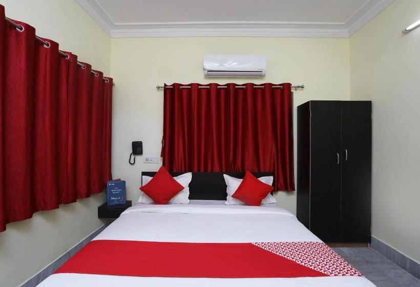 هتل Oyo 24928 Pi Guest House