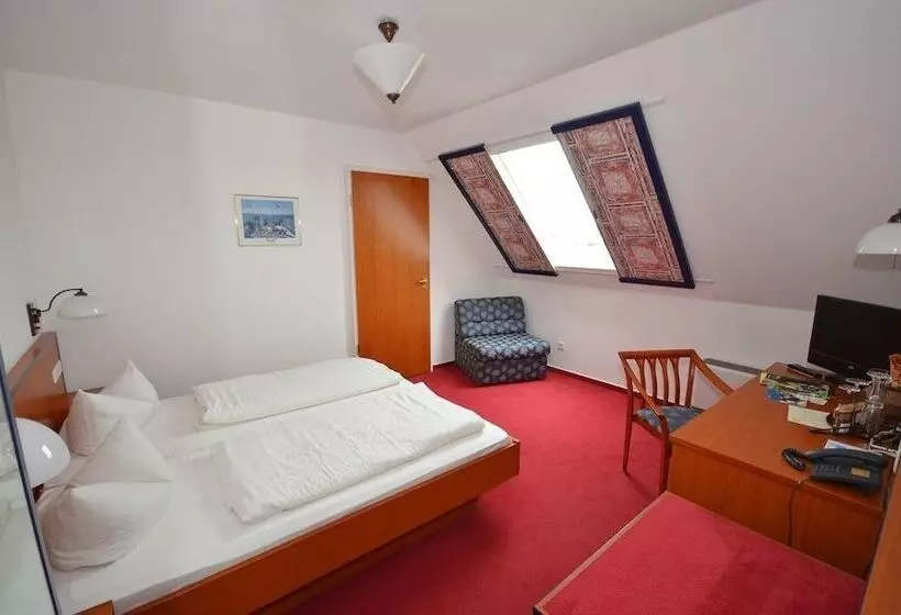 Hotel Parkschlößchen Maasdorf