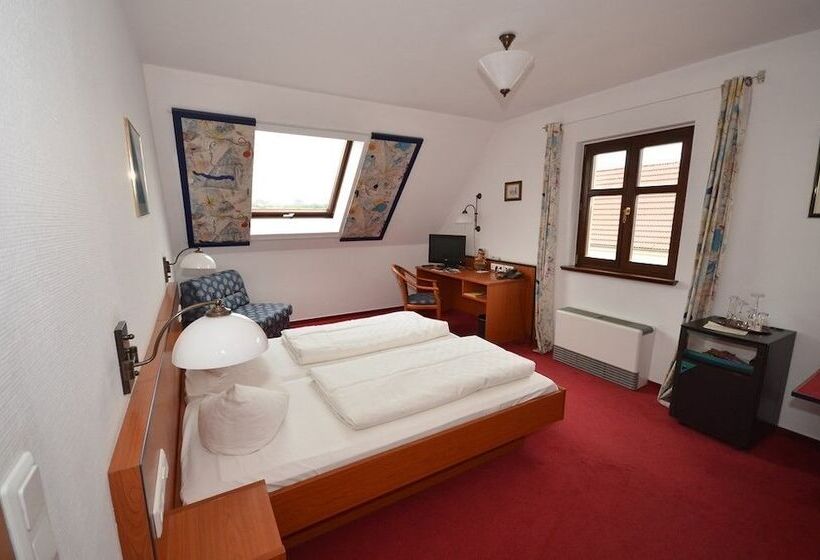 Отель Parkschlößchen Maasdorf