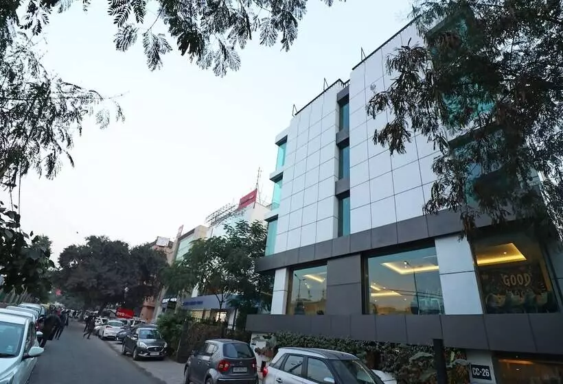 ホテル The Orion Plaza   Nehru Place