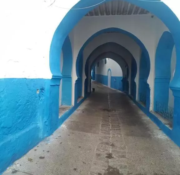 ریاض Sultana Larache