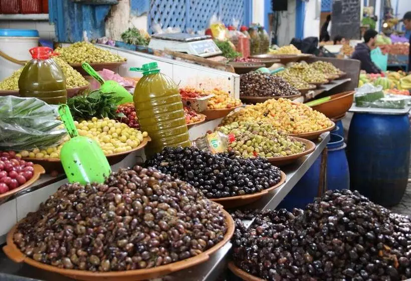 ریاض Sultana Larache