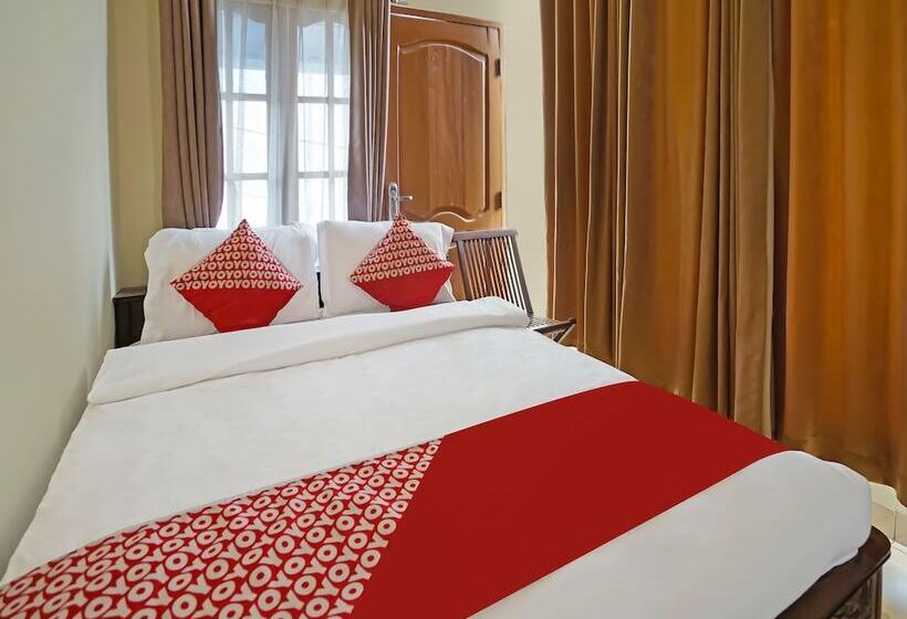 هاستل Oyo 335 Wisma Empat Lima