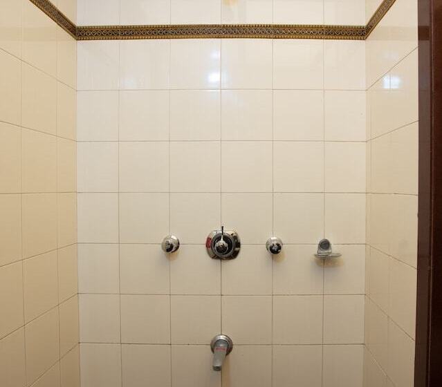 Hotel Dwaraka Residency